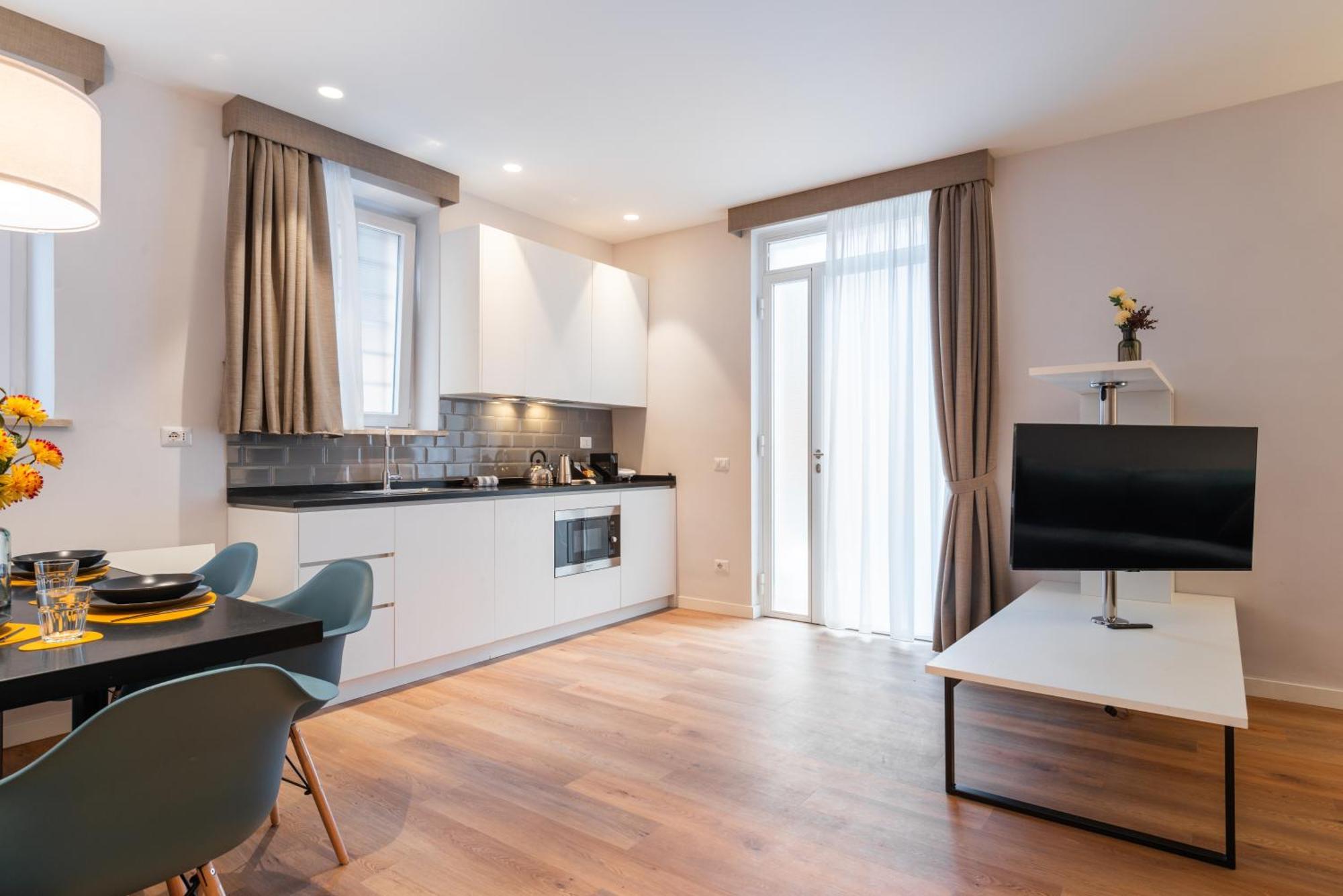 Apartahotel Major House - Luxury In By Hostand *